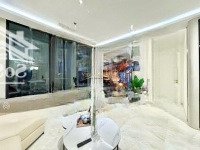 Căn Hộ Cao Cấp 2 Phòng Ngủnội Thất Thiết Kế Sang Trọng - Tầng Cao Tại Vinhomes Golden River Quận 1