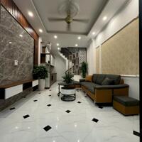 BÁN NHÀ TỔ 8 ĐẠ SỸ – 4.5 TẦNG – GIÁ HỢP LÝ