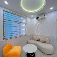Cho thuê căn hộ 2 ngủ sang, xịn,, mịn tại Vinhomes Marina