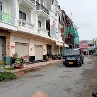NHÀ PHỐ LIỀN KỀ 1 TRỆT 3 LẦU NGAY CHỢ MỚI BÌNH MINH.