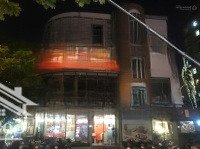 Cho Thuê Biệt Thự - Mặt Phố Trần Kim Xuyến - Cầu Giấy, Lô Góc 2Mặt Tiền30M, Dtsd 600M2, 4 Tầng, 180 Triệu