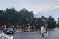 Cho Thuê Biệt Thự - Mặt Phố Trần Kim Xuyến - Cầu Giấy, Lô Góc 2Mặt Tiền30M, Dtsd 600M2, 4 Tầng, 180 Triệu