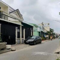 Nhà rộng góc 2 mặt tiền phù hợp làm văn phòng, spa