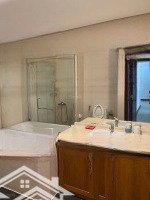 Cho Thuê Căn Hộ R1 Royal City, 2 Phòng Ngủ Full Nội Thất Giá Rẻ Nhất Thị Trường