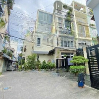 Biệt Thự Đẹp -Hẽm Xe Hơisát Mặt Tiền - Nguyễn Văn Cừ & Trần Hưng Đạo Q1 - Ngang 7Mdiện Tích72M2 - 4Tầng 6Pn