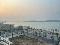 Chính Chủ Bán Căn Hộ 1 Phòng Ngủ45M2 View Biển Tòa Alacarte Mặt Biển Bãi Tắn Marina Hạ Long Bay.