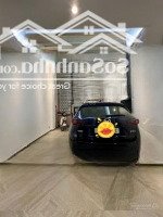 Nhà Hiếm Phố Văn Cao - Ba Đình - Phân Lô Ô Tô Tránh -Vỉa Hè Kinh Doanh Sầm Uất - 2 Thoáng