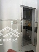 Nhà Đẹphẽm Xe Hơi28M2 2 Lầu Lạc Long Quân Tân Bình 3.4 Tỷ
