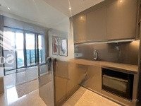 Nội Thất Cao Cấp Thiết Kế Tối Giản, Trần Cao, Cửa Kính Rộng Đón Ánh Sáng Tự Nhiên Sàn Gỗ Sang Trọng