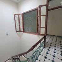 Cho thuê nhà Phân Lô ô tô Đầm Trấu, 4 tầng x 50m2, 5 ngủ, 18 Triệu làm VP, KD online