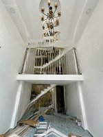 Chính Chủ Cho Thuê Nhà Âu Dương Lân Làm Chdv 4X23 3L 6 Phòng Ngủ 6 Vệ Sinhnhà Mới 16, 2 Triệu Vip Liên Hệ: 0901 970 599 Ngâ
