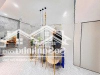 Bán Nhà Gần Biển Full Nội Thất Xịn Xò. 6 Tầng Chỉ 18 Tỷ Mặt Đường Phạm Ngọc Thạch Vĩnh Hải Nha Trag