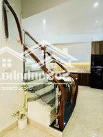 Hòng Văn Thái Mặt Phố Kinh Doanh Đẳng Cấp, Nhà 4 Tầng, Mới Đẹp, 2 Thoáng. 37M X Mt3,2M X 15,9 Tỷ