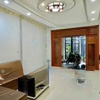 Ngộp! Bán Gấp! Giảm 300 Triệu Nhà 1 Trệt 2 Lầu, 4 Phòng Ngủ 5 Vệ Sinh Ngang 4,2 Nở Hậu 5,7M X 17M Chỉ Còn 8.X Tỷ