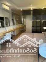 Bán Nhà Lò Đúc, Diện Tích 40M2, 5 Tầng, Giá Bán 8.8 Tỷ, Nhà Đẹp Ở Ngay, Ô Tô Đỗ Cửa, Gần Mặt Phố