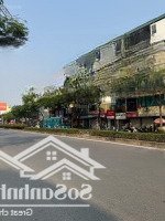 Bán Siêu Phẩm Mặt Phố Nguyễn Văn Cừ,Diện Tích 65M2-3 Tầng, Giá Bán 31.5 Tỷ.