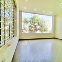 Bán nhà lô góc mặt phố Vũ Thạnh, Đống Đa, tiện kinh doanh 5 tầng 65m2 giá 22.5 tỷ