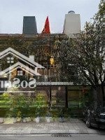 Biệt Thự Siêu Vip Mặt Phố Lạc Long Quân 160M, Mặt Tiền 10M Giá Chỉ Hơn 80 Tỷ
