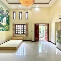 Cho thuê phong bancol tại tạ quang bửu quận 8