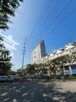 Bán Shophouse Thành Phố Giao Lưu Vỉa Hè 8M, Đường Rộng 40M. Ưu Tiên Cho Người Kinh Doanh