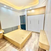 Cần bán nhà đẹp lung linh trung tâm Cầu Giấy 46m2, 6T, ô tô qua nhà, kinh doanh sầm uất, giá tốt nhất
