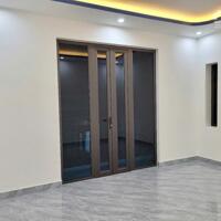 Bán Nhà 3 Tầng xây độc lập lô góc sân cổng văn đẩu kiến an Hải Phòng, oto vào nhà, giá 2.2 tỷ.