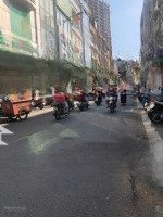 Bán Tòa Nhà + Hđt : 130 Triệu/Th.mặt Tiềnphạm Cự Lượng, P2, Q2. Diện Tích: 150M2 - Hầm+ 7 Tầng(29P+ Nội Thất) 28 Tỷ