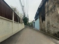 Mặt Đường 7M - 3 Ô Tô Tránh Ngay Đường 277