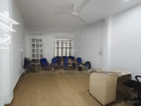 Cho Thuê Nhà 2.5 Tầng Diện Tích Tổng Là 250M2 Mặt Phố Lạc Long Quân, Tây Hồ, Hà Nội: 0981222026