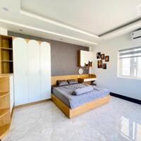  PHÒNG 28m2 CỬA SỔ TRỜI - TÁCH BẾP - GIÁP QUẬN 1,QUẬN 3,BÌNH THẠNH