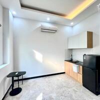  PHÒNG 28m2 CỬA SỔ TRỜI - TÁCH BẾP - GIÁP QUẬN 1,QUẬN 3,BÌNH THẠNH
