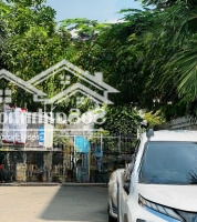 1 Xuyệt Xe Hơi Xóm Chiếu Hẻm To Thông Thoáng. Sử Dụng Gần 200M2. Gần Nhà Thờ Xóm Đạo An Bình
