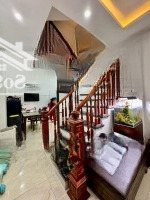 Hiếm!!! Hơn 8 Tỷ Nhà Đẹp Cầu Giấy, Ngõ Nông Full Nội Thấtdiện Tích35/40M2 X 4 Tầng
