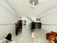 Chỉ 3,7 Tỷ Nhà 2 Tầng Đúc Hẻm Oto 38M2 Đông Hưng Thuận Q12 Ngay Chợ Cây Sộp. Sổ Riêng Hoàn Công Đủ