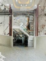 Bán Gấp Căn Nhà 4 Lầu, Đường Dương Quảng Hàm P5 Gò Vấp. Giá Bán 2 Tỷ 900 Sổ Hồng Riêng, Diện Tích 59M2