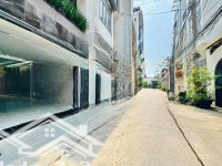 Ngộp! Bán Gấp Cănhẽm Xe Hơini Sư Huỳnh Liên, Tân Bình,Diện Tích3Tỷ090/43,5M2. Sổ Mới Hoàn Công, An Ninh