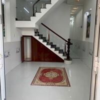 Cho thuê nhà 4 phòng ngủ đường Trần Nam Phú