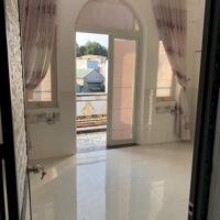 Cho thuê nhà 4 phòng ngủ đường Trần Nam Phú
