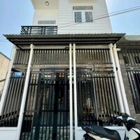 Bán nhà trệt lầu hẻm 388 Nguyễn Văn Cừ