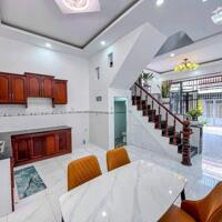 Bán nhà trệt lầu hẻm 388 Nguyễn Văn Cừ