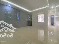 Cho Thuê Nhà Mặt Phố Hồng Tiến Vỉa Hè Rộng Phù Hợp Văn Phòng