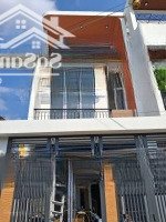 Chủ Cần Bán Ngôi Nhà 1 Triệuet 2 Lầu Phú Mỹ-Bình Duong Vị Trí Cách Nhựa Dx006 30M Sân Xe Hơi Giá Bán 3Ty450