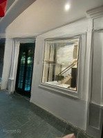 Quan Hoa - Nhà Đẹp Ngõ Nông - Gần Ô Tô Dừng Đỗ -Diện Tích40M2 -Mặt Tiềnhơn 5 Mét - Giá Bán 9,8 Tỷ