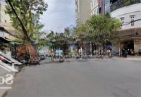 Bán Nhà Phố Mặt Tiền Đường Lớndiện Tích100M2 Nhà Cấp 4 Tiện Về Xây Mới