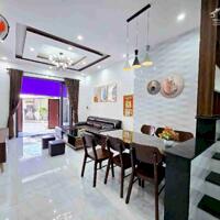 Cc cần bán nhà 2 tầng kiệt oto đường Tô Hiệu, Hoà Mình, giá chỉ nhỉnh 3 tỷ.