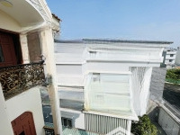 Siêu Phẩm Villa 200M Bến Du Thuyền Nội Thất Gỗ Quý Giá Chỉ 17,2 Tỷ!
