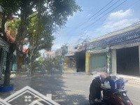 Bán Nhà Mặt Tiền Đường Lê Thị Hoa. Dt:8*45. Giá Bán 14 Tỷ Tl.