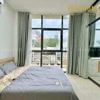 Căn 1 Phòng Ngủ Cửa Sổ Trời Tách Bếp Ban Công Siêu Thoáng Gần Sân Bay TSN Tân Bình
