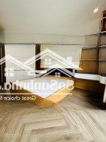 Bán Nhà Đàm Quang Trung Quận Long Biên 5 Tầng Ngõ Thông Gần Cầu Vĩnh Tuy Gần Aoen Mall
