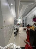Chủ Gấp Bán - Nhà Đẹp 3 Tầng - Giá Mới Chỉ 9.X Tỷ